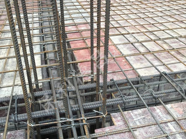 現(xiàn)澆施工現(xiàn)場(chǎng)